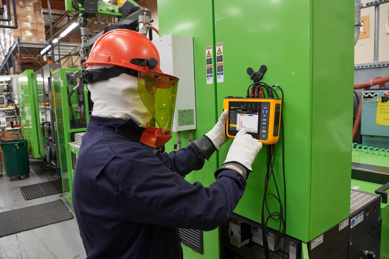 Meilleurs systèmes de compensation de la qualité de l’énergie hybride pour les usines modernes